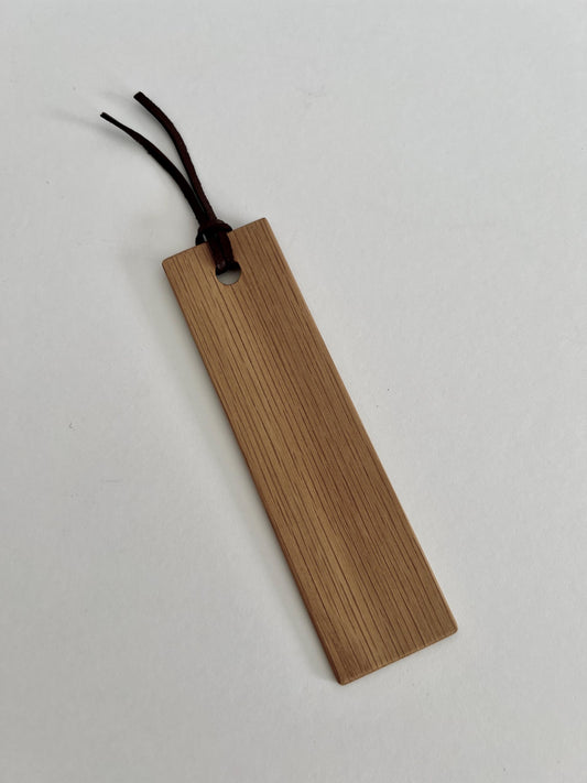 Oak Wood bookmark, solid oak with a leather tassel, ideal gift for any book lover, book worm, book page holder, wooden page holder, free p&p
